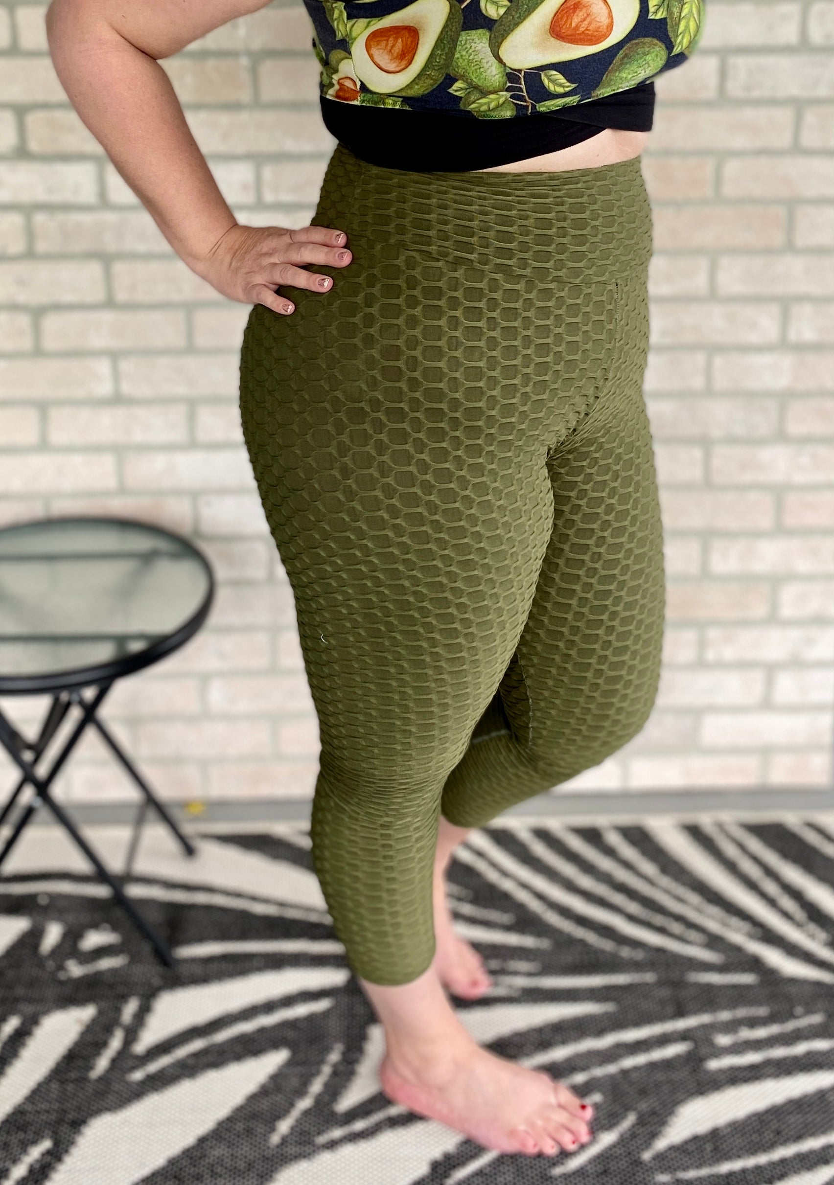 Green patterned outlet leggings